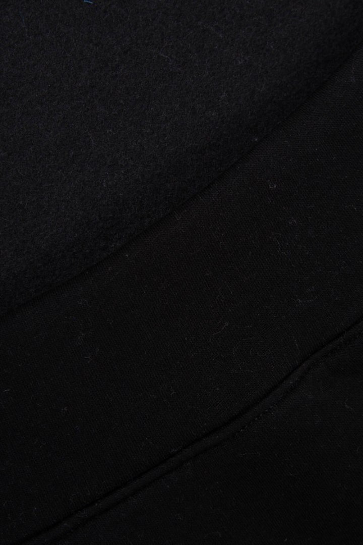 Bluza ocieplana z haftowanym napisem oversize czarna
