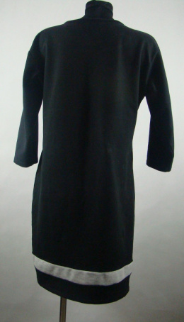 Czarna dresowa sukienka 48