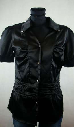 Czarna bluzka koszulowa z krótkim rękawem S