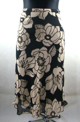 Brązowo - czarna spódnica w kwiaty 38