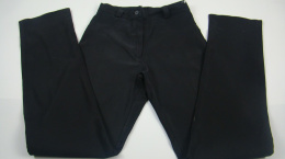 Czarne spodnie z prostą nogawką 36
