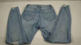 Spodnie jeansowe z przetarciami 36