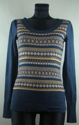 Granatowy sweterek z kolorowym wzorem S